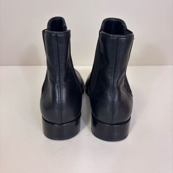 Schutz Black Leather Ankle Pull On Booties Women's 5 - Picture 2 of 8
